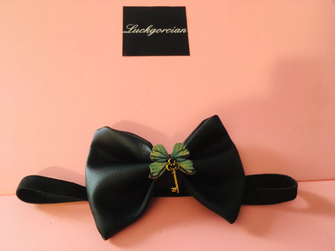 Green butterfly bowtie