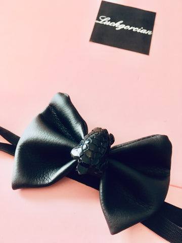 Funky black turtle bowtie